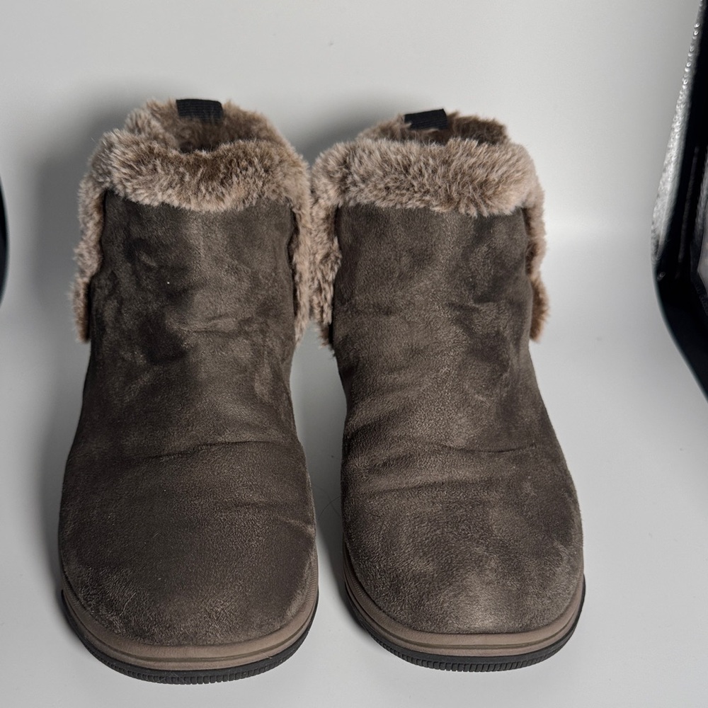 Clark Cozy Brown Faux Fur Lined‎ Boots women size 8